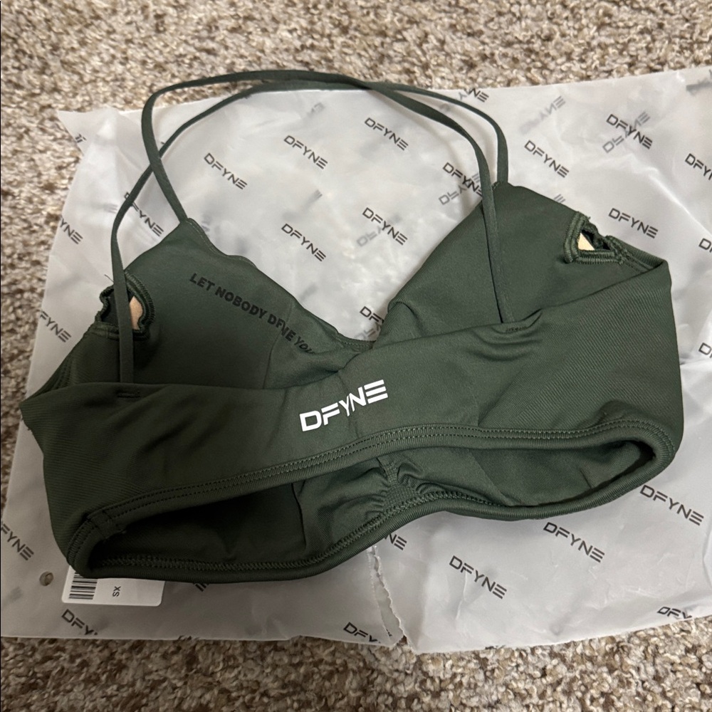 DFYNE sportsbra size xs - Picture 2 of 3